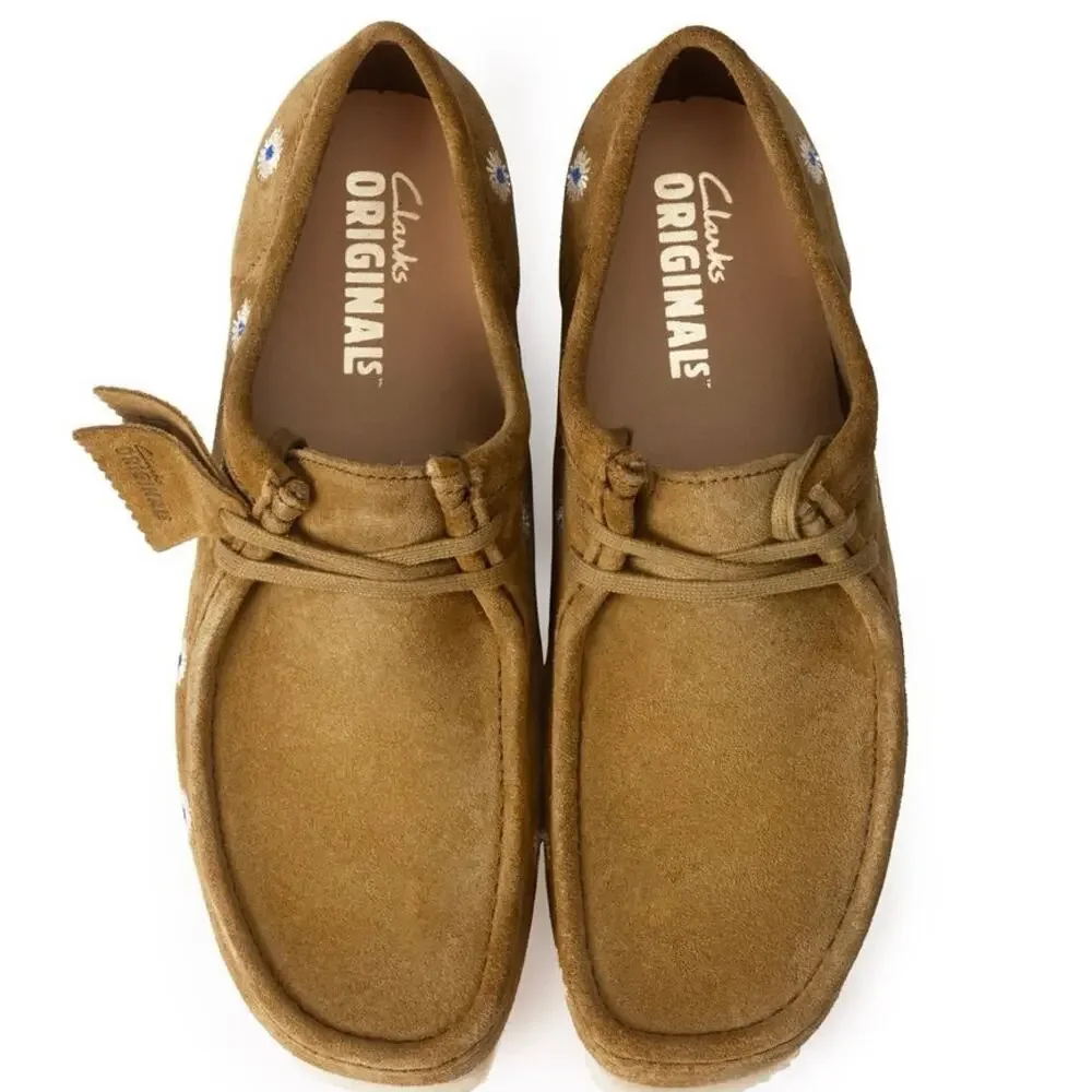 CLARKS Dark Olive Embroidered Suede Wallabees Size 11.5W New in Box MSRP $195